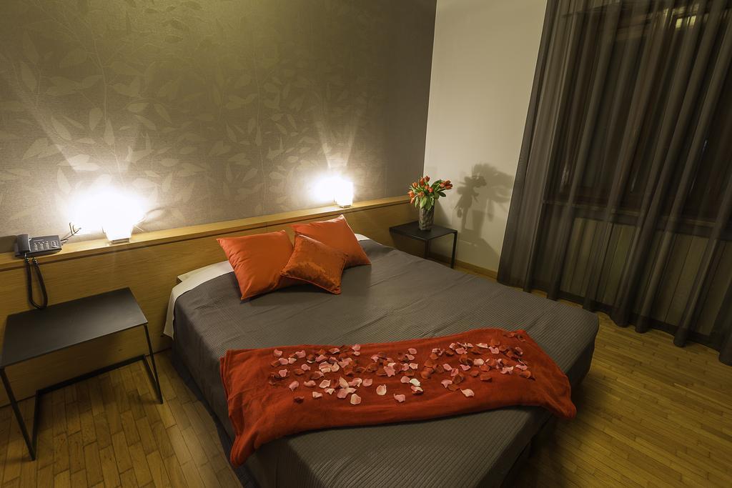 Capo Horn Hotel Boario Terme Eksteriør billede
