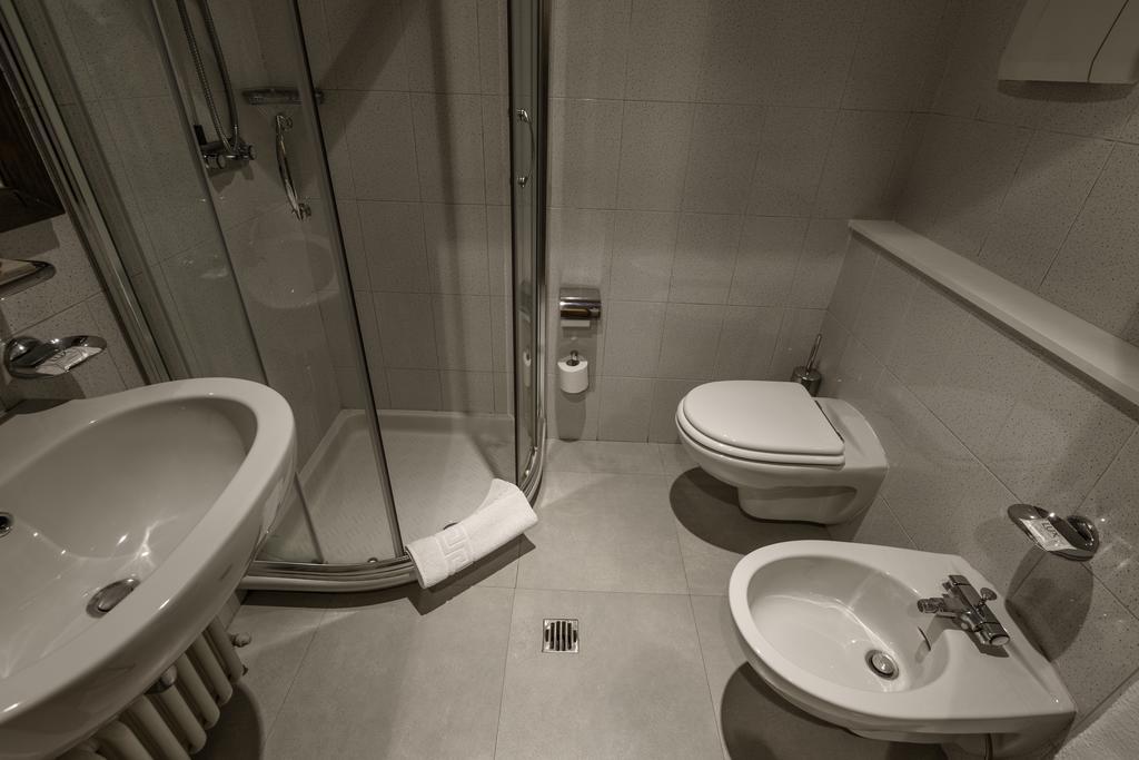 Capo Horn Hotel Boario Terme Eksteriør billede